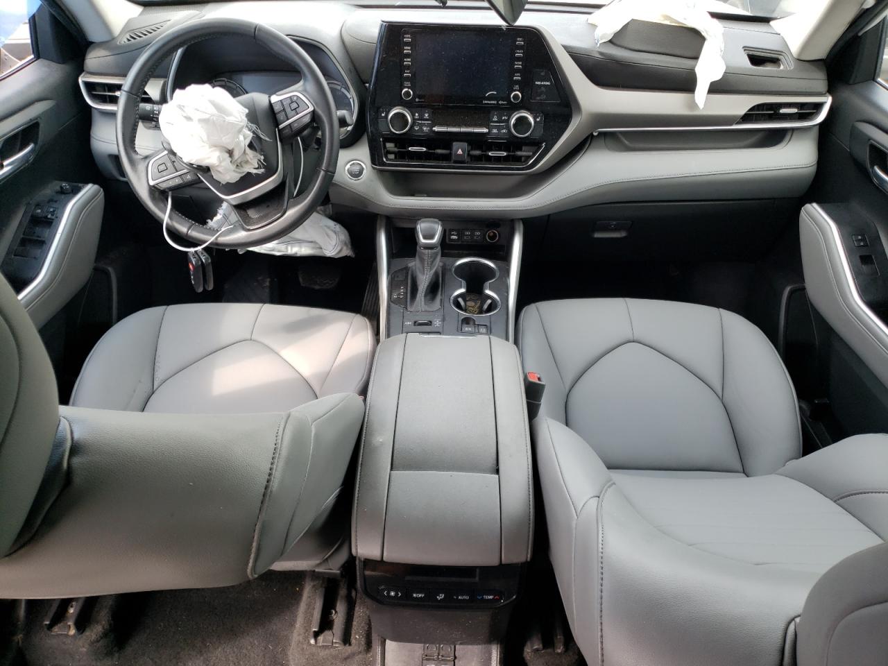 2022 TOYOTA HIGHLANDER XLE VIN:5TDGZRBH7NS576913