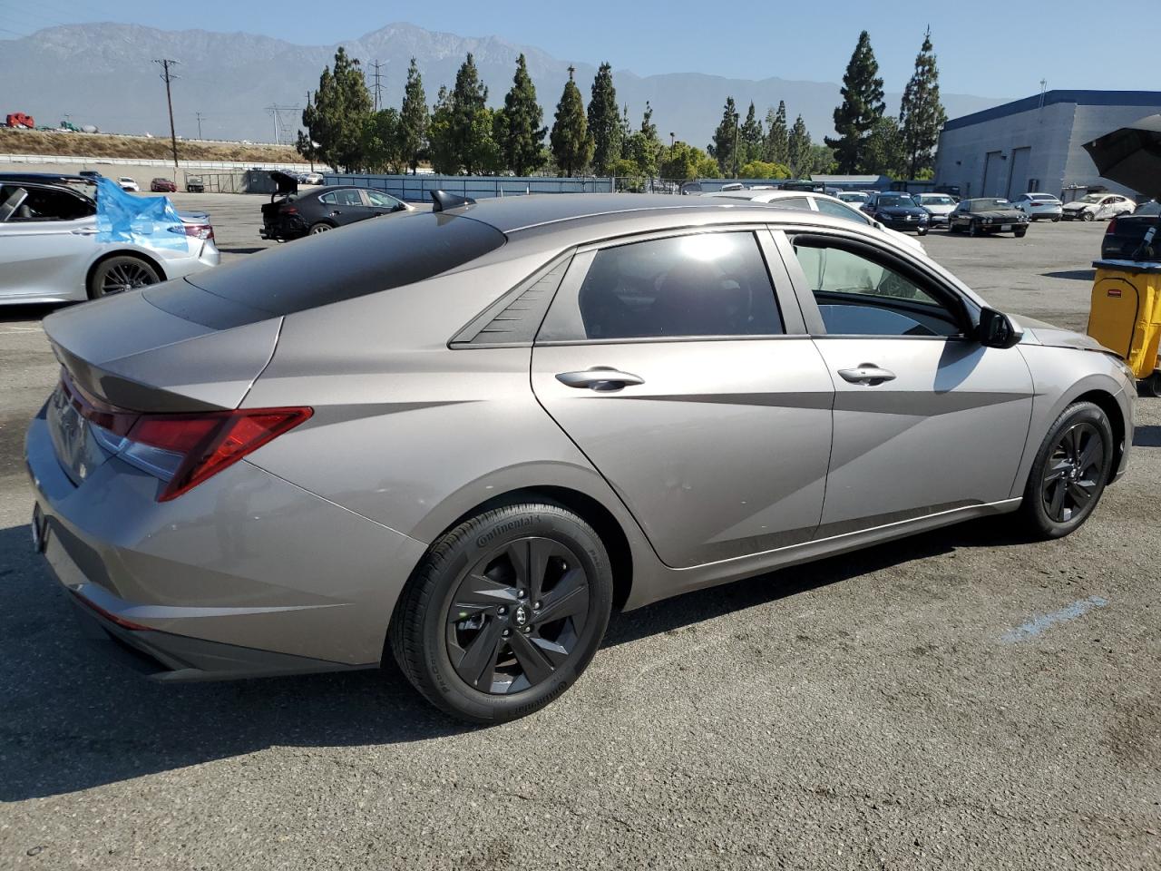 2022 HYUNDAI ELANTRA SEL VIN:KMHLS4AG5NU227397