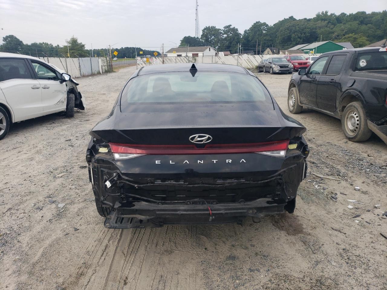 2023 HYUNDAI ELANTRA SEL VIN:KMHLS4AG7PU458353