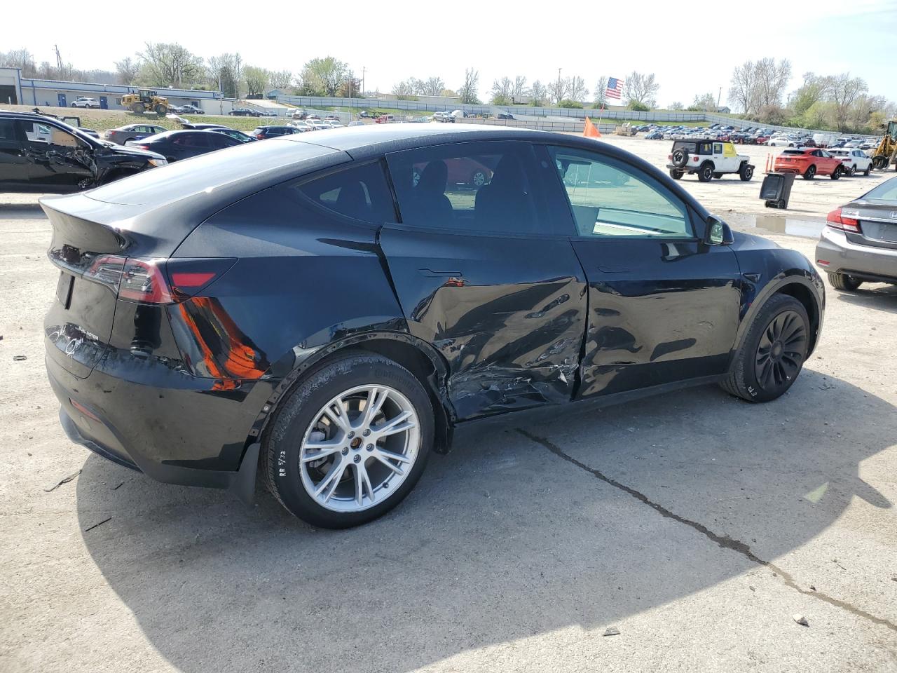 2023 TESLA MODEL Y  VIN:7SAYGDEE0PA036986