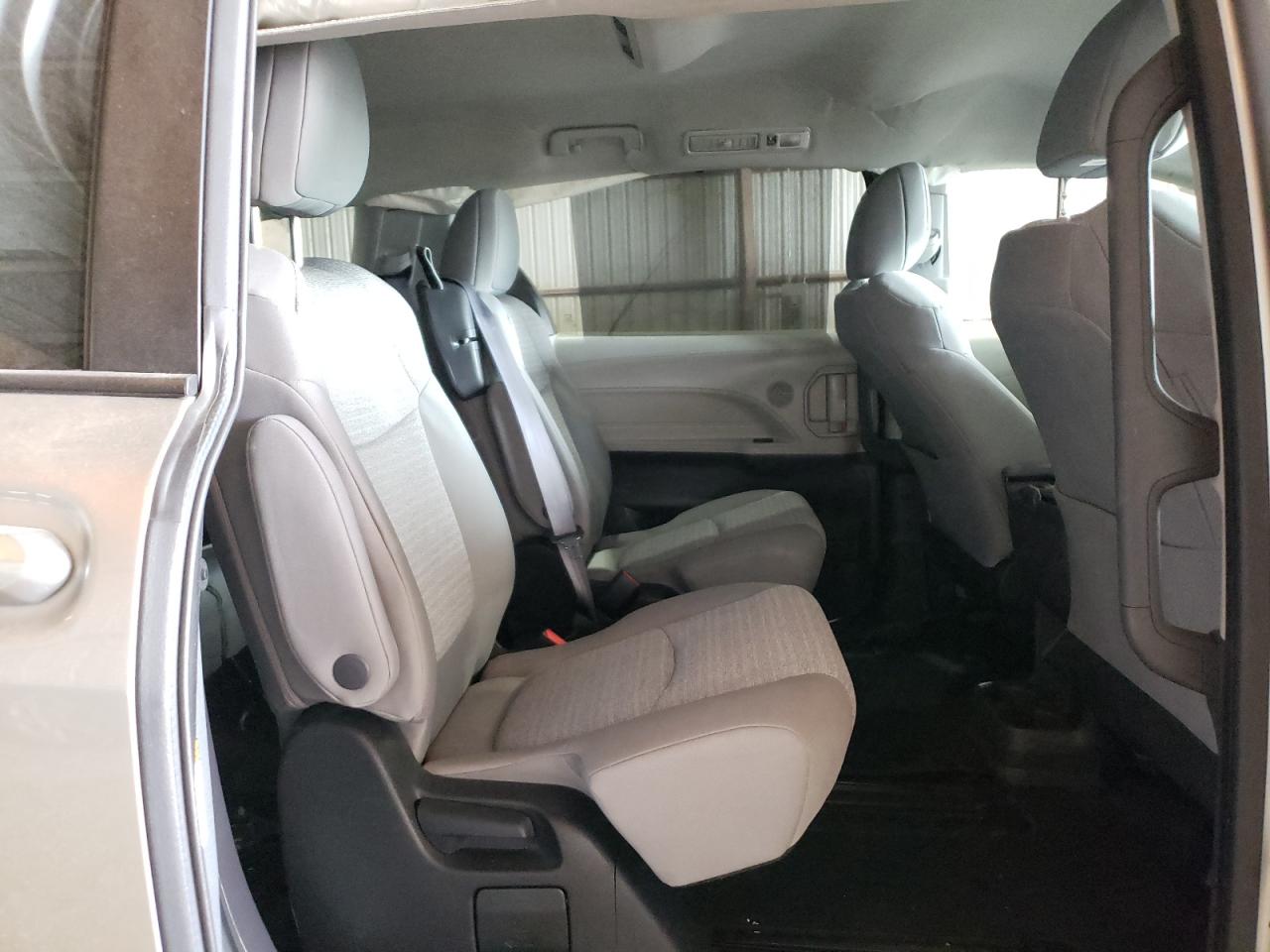 2022 TOYOTA SIENNA LE VIN:5TDKRKEC2NS123364