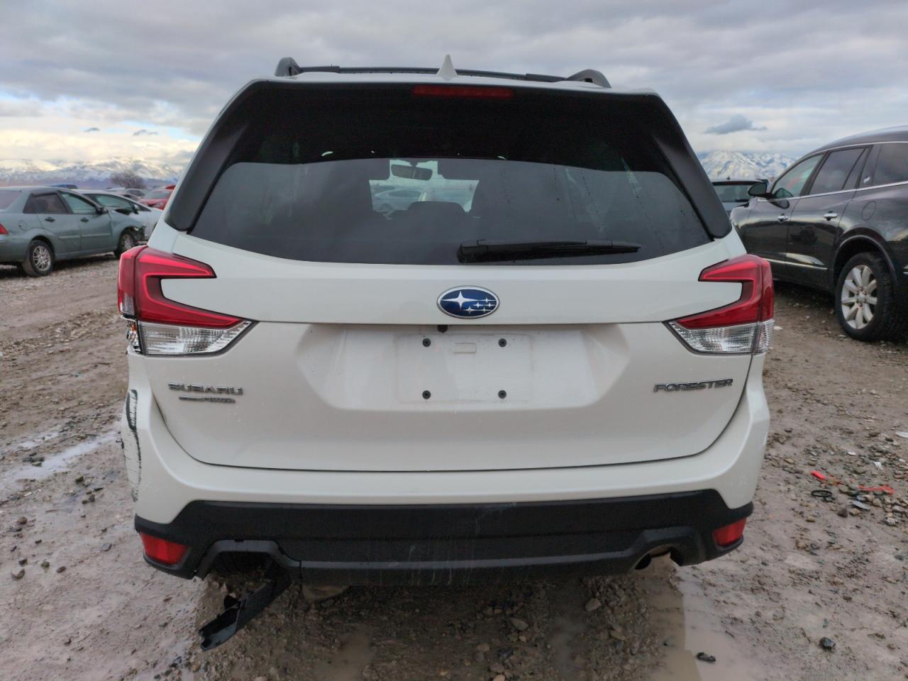 2023 SUBARU FORESTER PREMIUM VIN:JF2SKAEC6PH495247