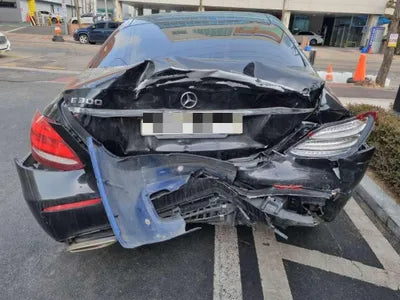 2017 Mercedes-Benz E 300 VIN: