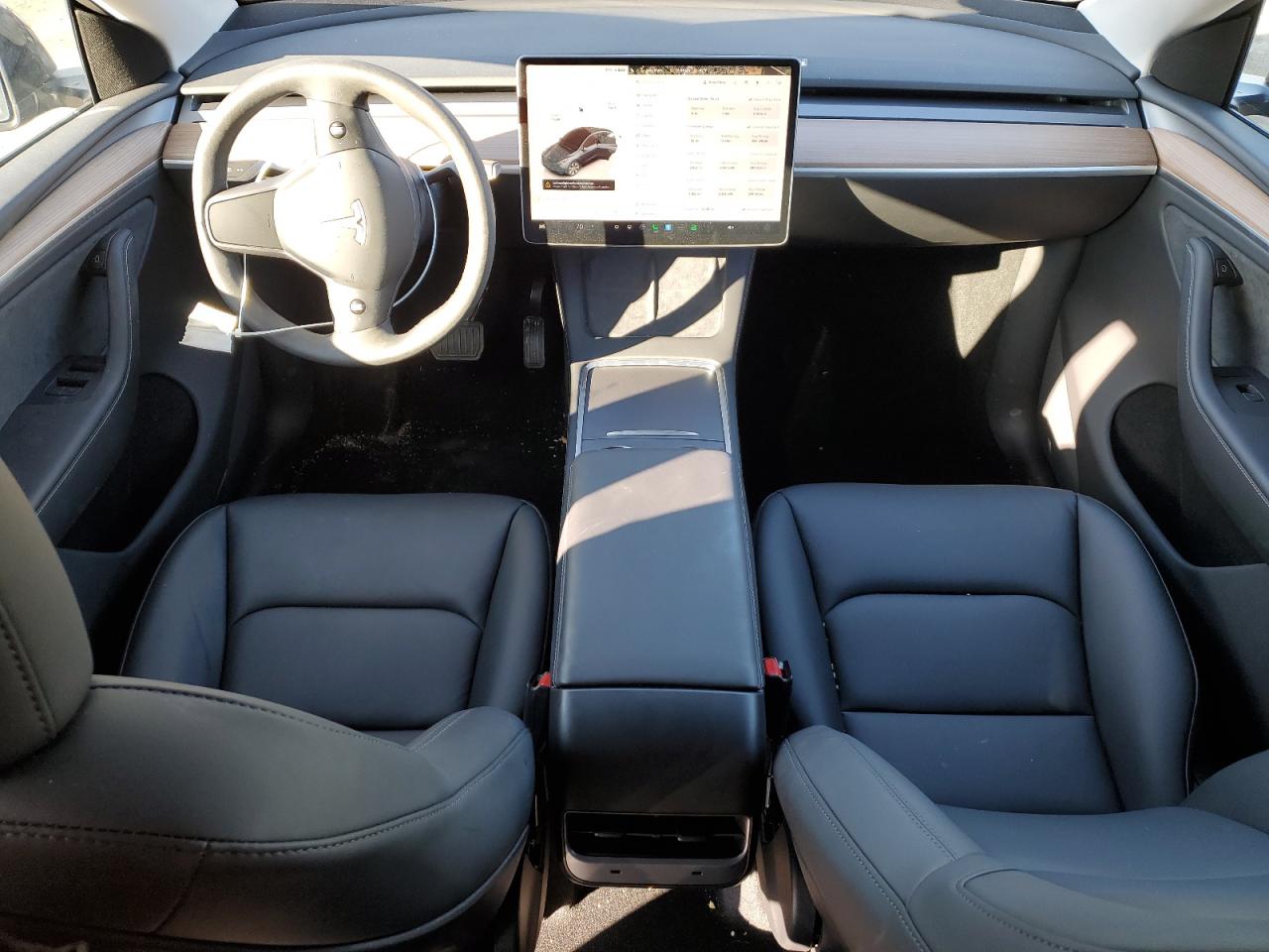 2024 TESLA MODEL Y  VIN:7SAYGDEE3RA228650