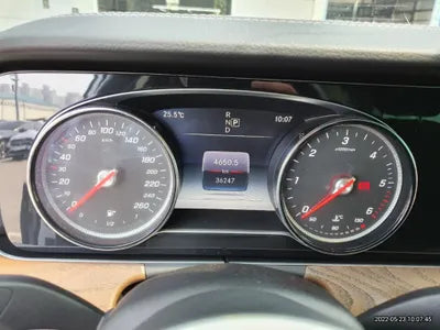 2019 Mercedes-Benz E 220 WDDZF0FB4KA614910 VIN:WDDZF0FB4KA614910