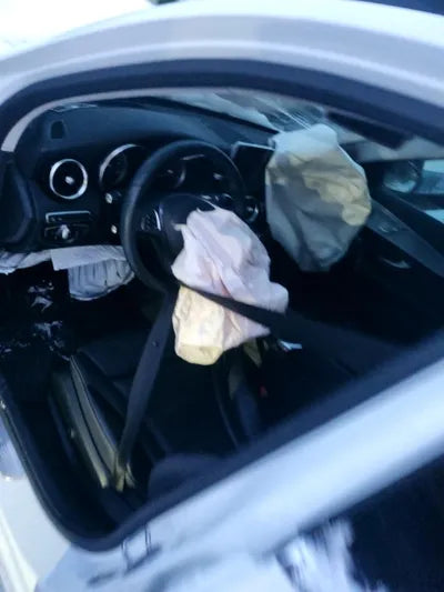 2017 Mercedes-Benz C 200 990KMWDDWF4CB2HF4 VIN:990KMWDDWF4CB2HF4