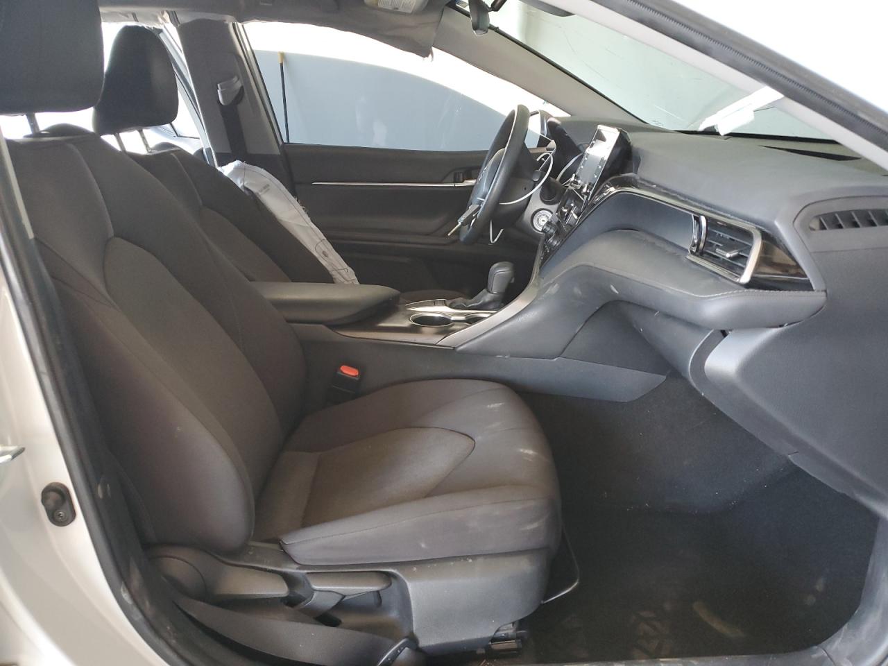 2022 TOYOTA CAMRY LE VIN:4T1C11AK2NU044254