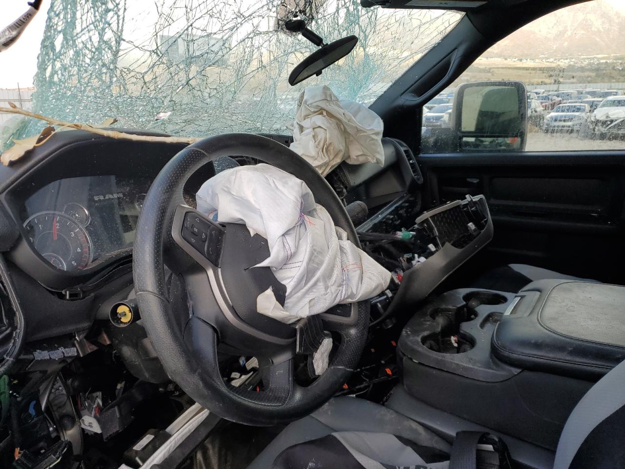 2024 RAM 2500 TRADESMAN VIN:3C6UR5HL6RG269428