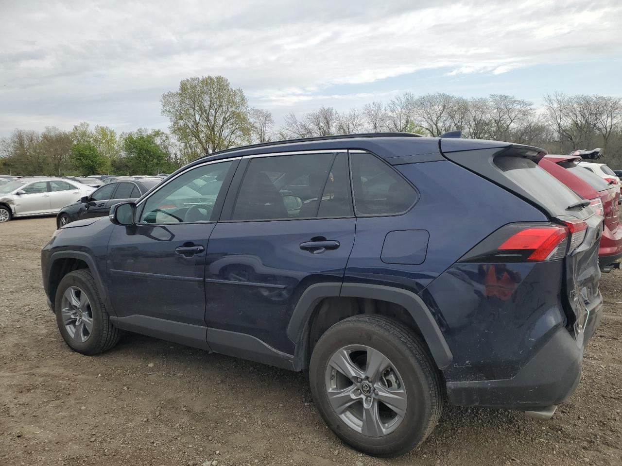 2022 TOYOTA RAV4 XLE VIN:2T3P1RFV1NW249994