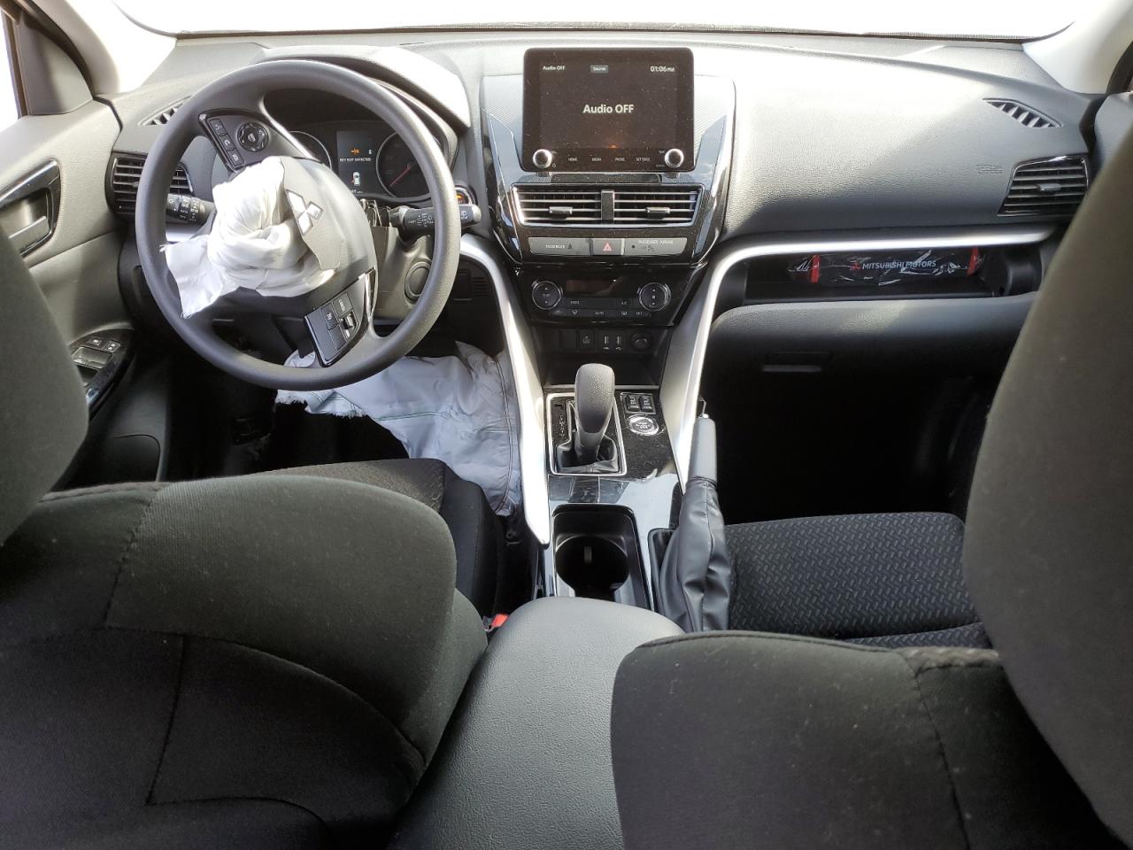 2024 MITSUBISHI ECLIPSE CROSS LE VIN:JA4ATVAA1RZ046178