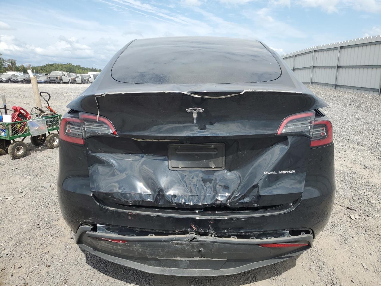 2023 TESLA MODEL Y  VIN:7SAYGDEE1PF796606