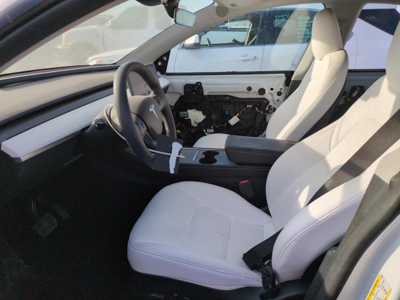 2023 TESLA MODEL Y  VIN:7SAYGDEE7PA123090