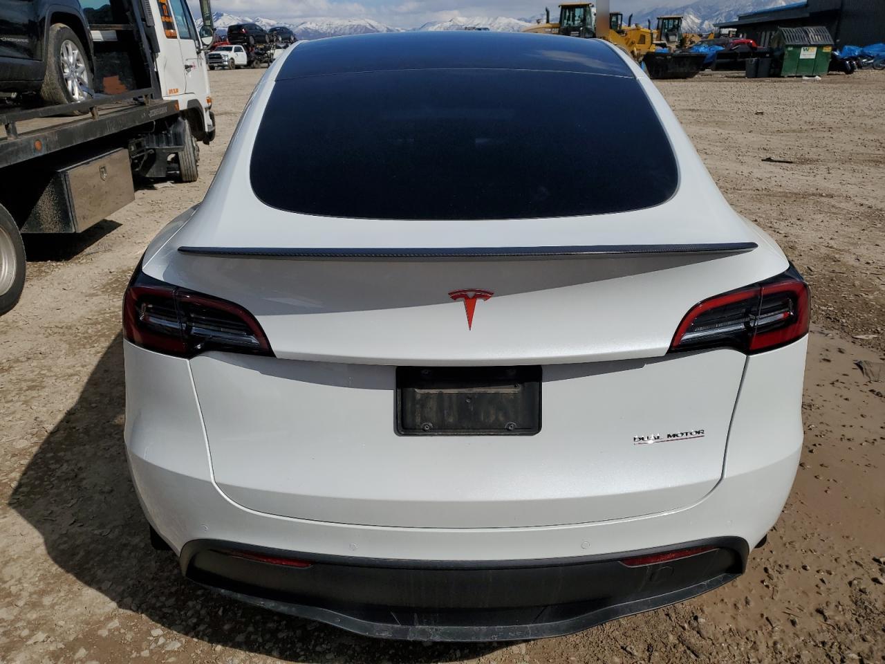 2022 TESLA MODEL Y  VIN:7SAYGDEF7NF397026