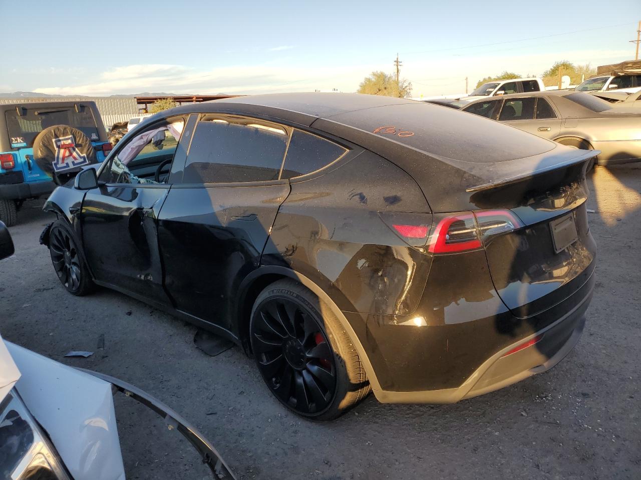 2023 TESLA MODEL Y  VIN:7SAYGDEF8PF825544