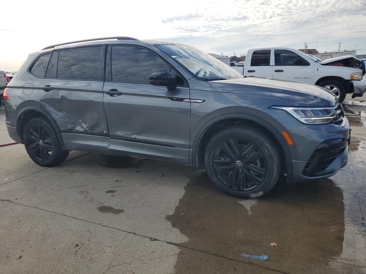 2022 VOLKSWAGEN TIGUAN SE R-LINE BLACK VIN:3VVCB7AX1NM173057