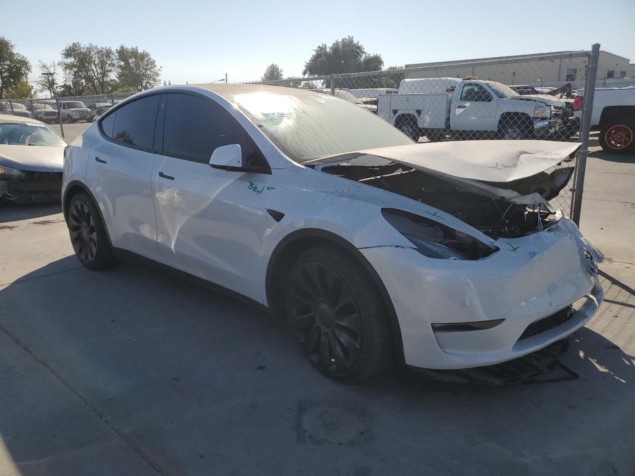 2022 TESLA MODEL Y  VIN:7SAYGDEF6NF400031