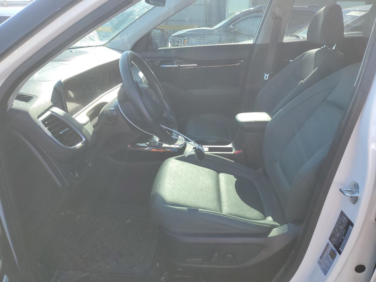 2024 KIA SELTOS SX VIN:KNDETCA77R7509372