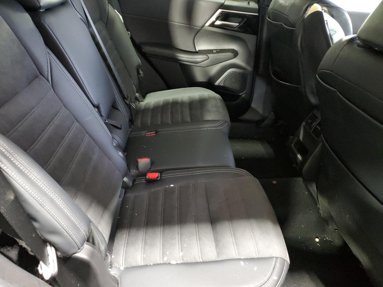 2024 MITSUBISHI OUTLANDER SE VIN:JA4J4VA8XRZ008622