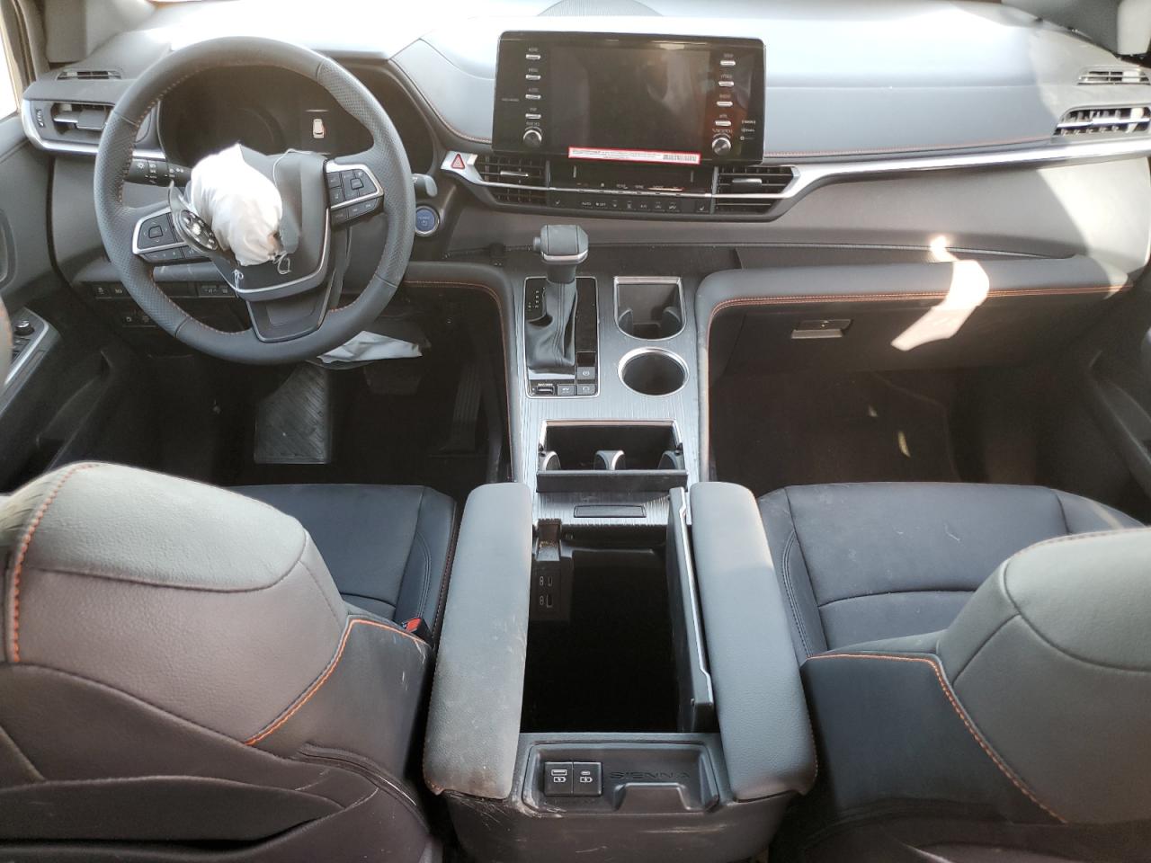 2024 TOYOTA SIENNA XSE VIN:5TDXRKECXRS217830