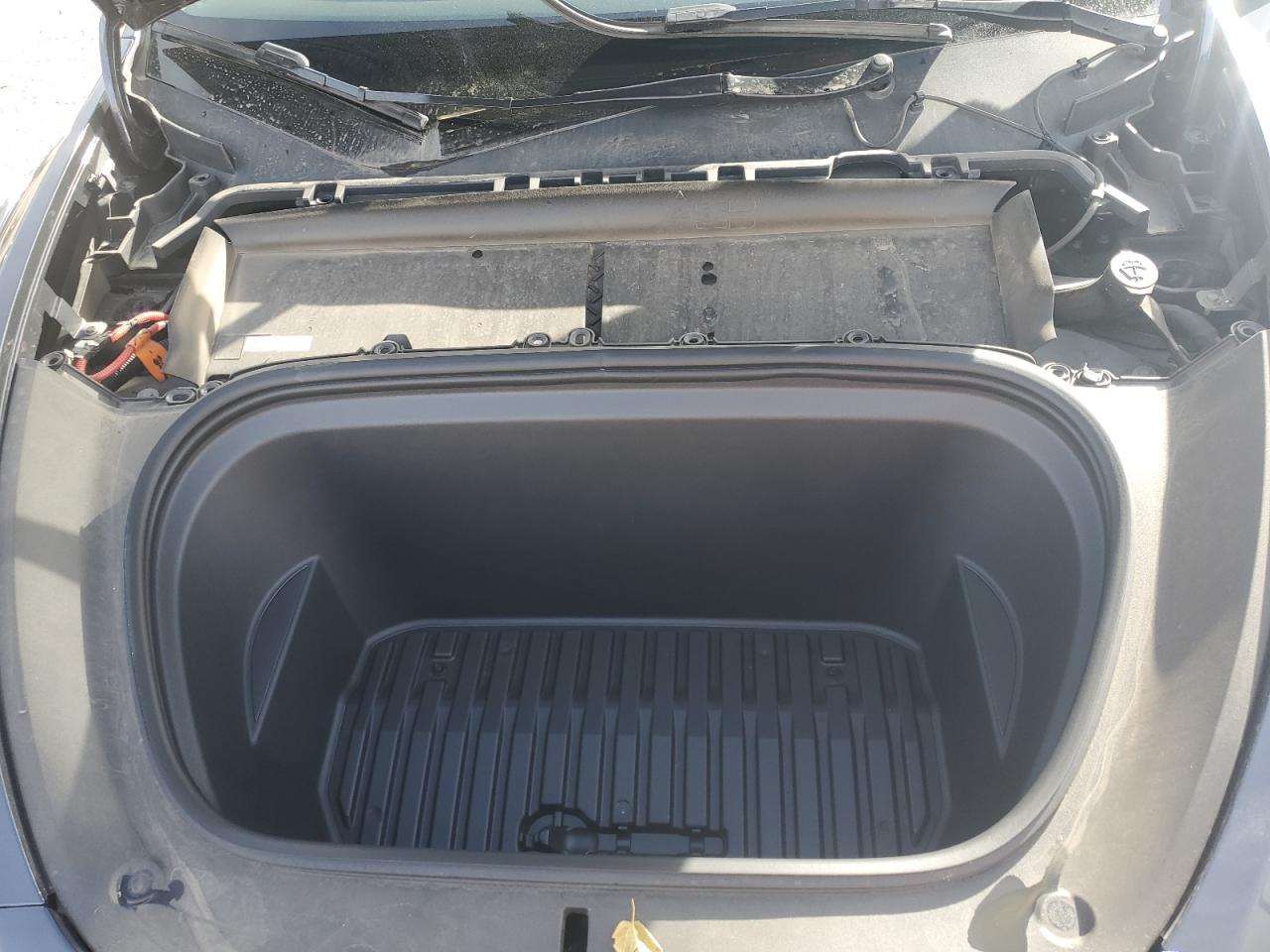 2023 TESLA MODEL Y  VIN:7SAYGDEE9PA085412