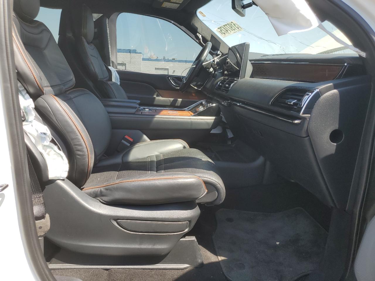 2023 LINCOLN NAVIGATOR L BLACK LABEL VIN:5LMJJ3TG3PEL00651