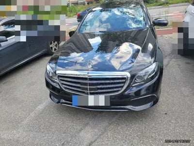 2020 Mercedes-Benz E 300 W1KZF4KB2LA811119 VIN:W1KZF4KB2LA811119