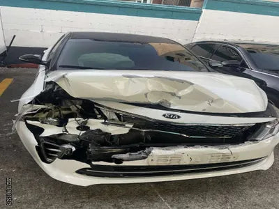 2016 Kia K5 KNAGU416BGA064854 VIN:KNAGU416BGA064854