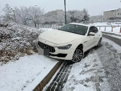 2017 Maserati Ghibli VIN: