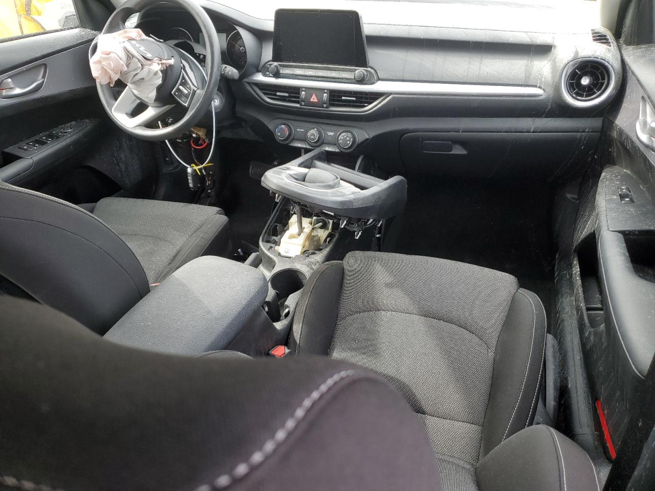 2024 KIA FORTE LX VIN:3KPF24AD9RE768030
