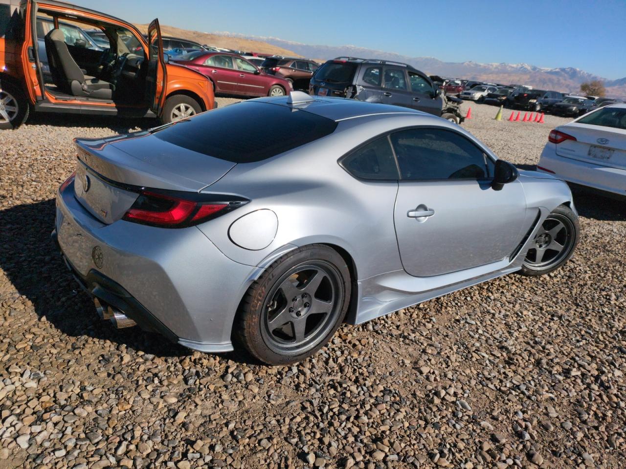 2023 TOYOTA GR 86  VIN:JF1ZNBB19P9765455