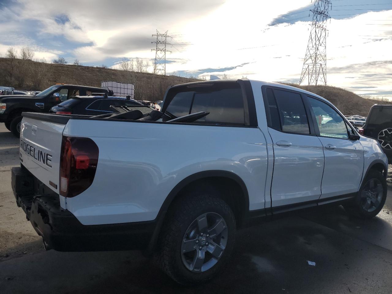 2024 HONDA RIDGELINE TRAIL SPORT VIN:5FPYK3F63RB023921