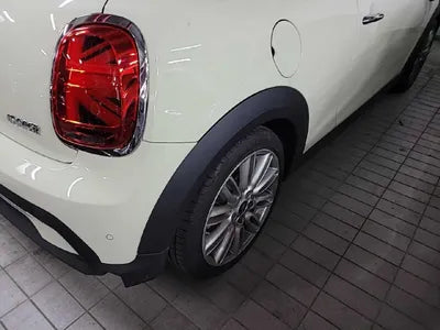 2022 MINI Cooper VIN: