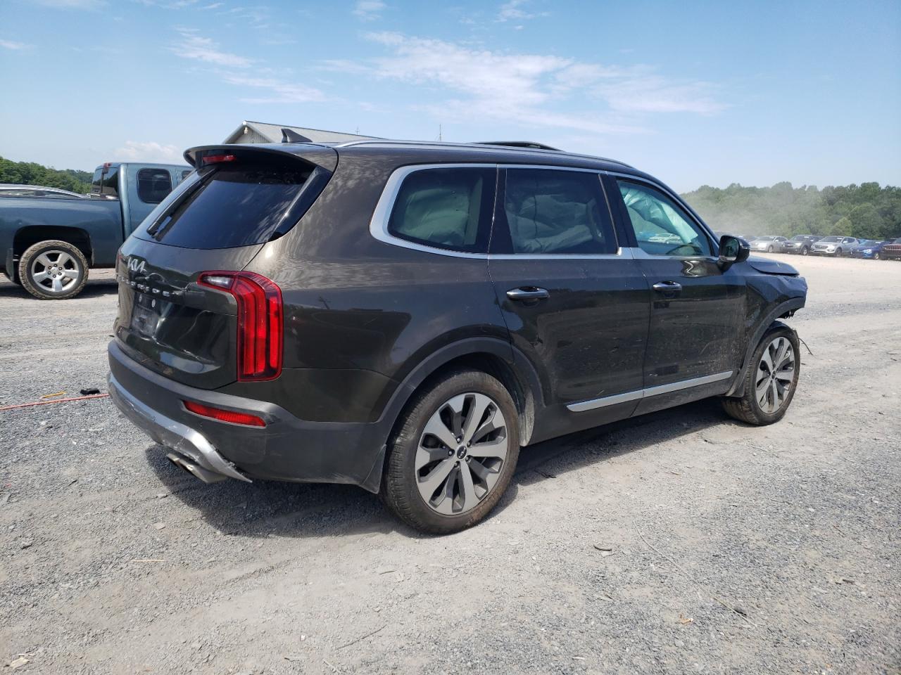 2022 KIA TELLURIDE S VIN:5XYP6DHC2NG198231