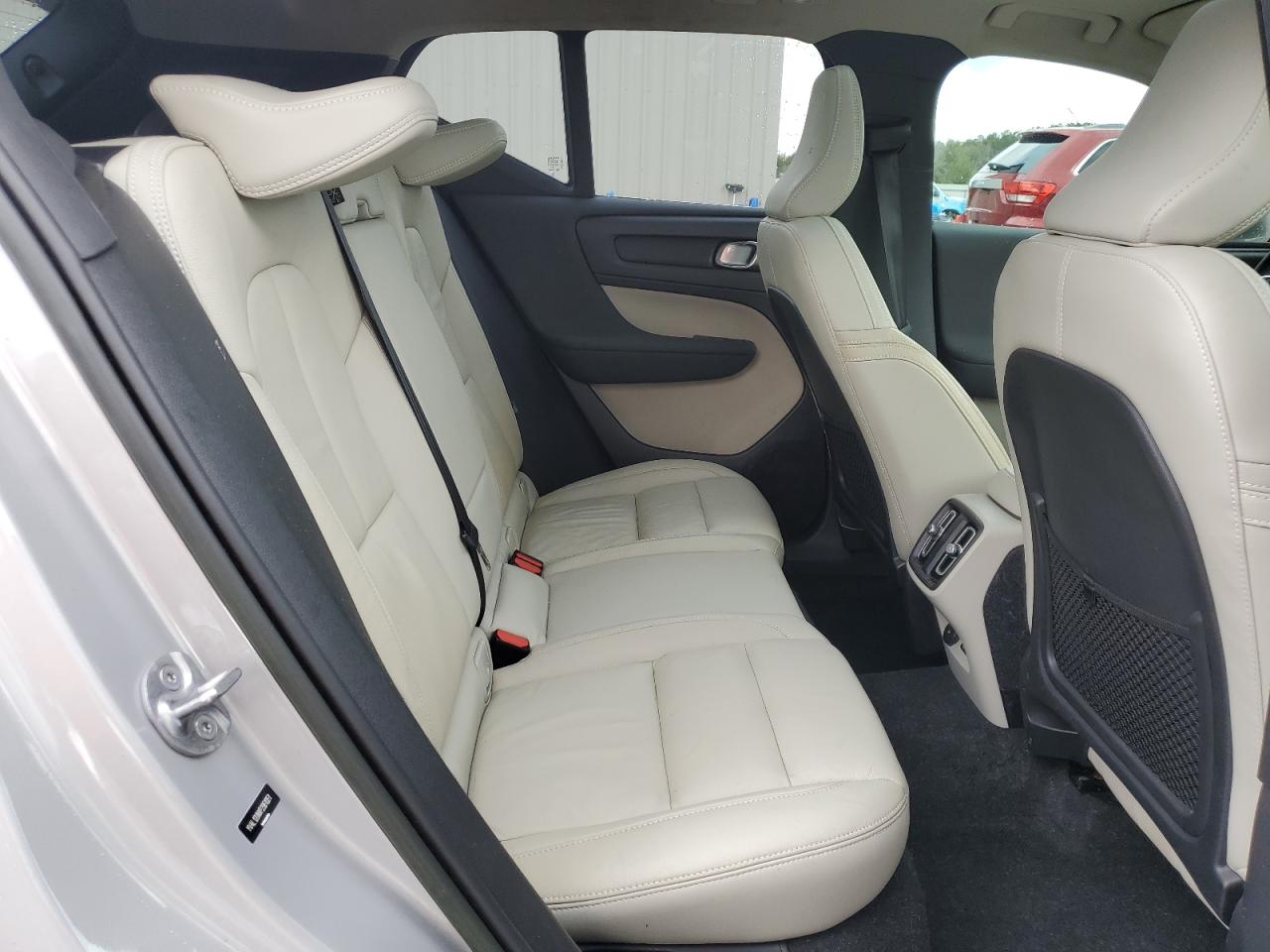 2023 VOLVO XC40 PLUS VIN:YV4L12UNXP2961051