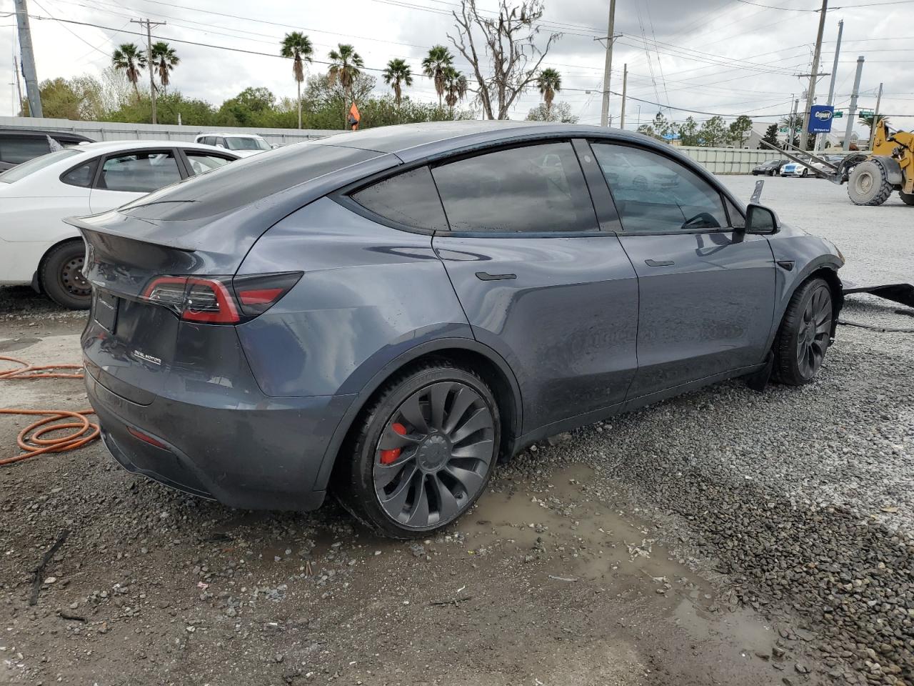 2022 TESLA MODEL Y  VIN:7SAYGDEF5NF376840