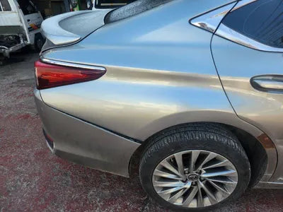 2019 Lexus ES 300 VIN: