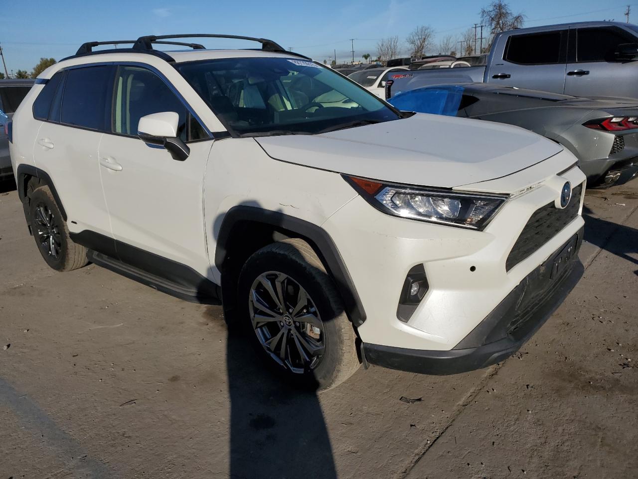 2022 TOYOTA RAV4 XLE PREMIUM VIN:JTMB6RFV3ND076908