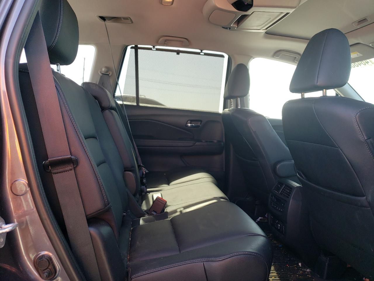 2022 HONDA PILOT TOURING VIN:5FNYF5H91NB001040
