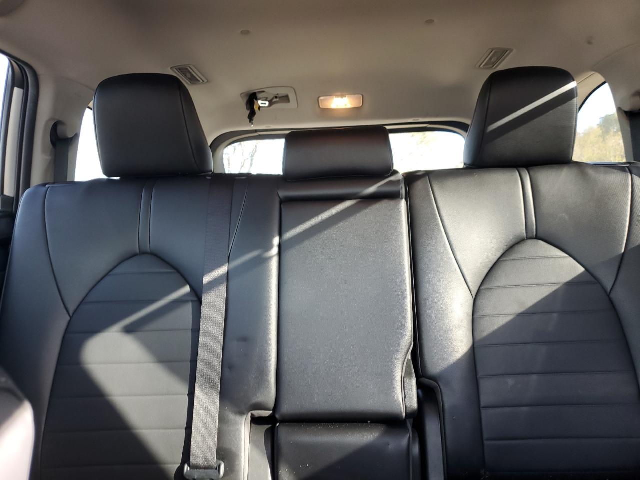 2022 TOYOTA HIGHLANDER XLE VIN:5TDHZRBH6NS581833