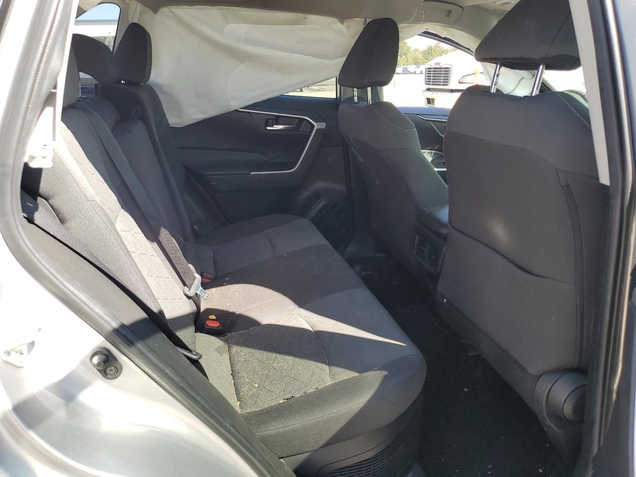 2022 TOYOTA RAV4 XLE VIN:4T3RWRFV9NU063646