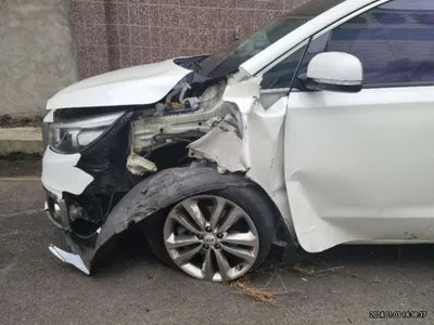 2016 Kia Carnival KNAMC81ABGS086147 VIN:KNAMC81ABGS086147