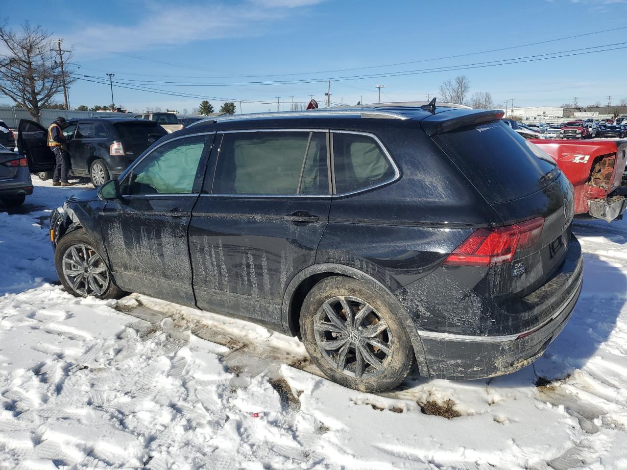 2023 VOLKSWAGEN TIGUAN SE VIN:3VVNB7AX1PM096122