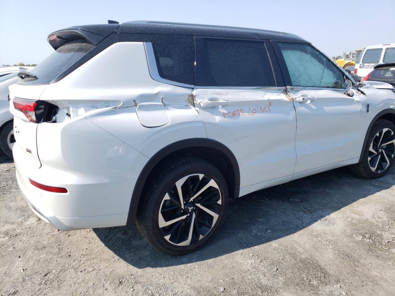 2024 MITSUBISHI OUTLANDER SEL VIN:JA4J4WA89RZ621496