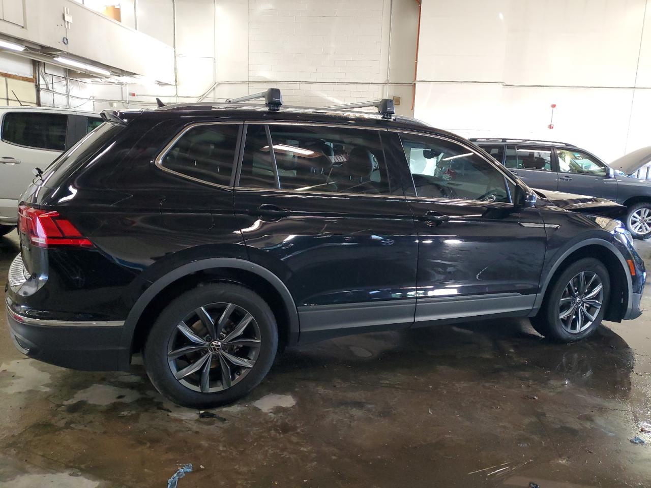 2022 VOLKSWAGEN TIGUAN SE VIN:3VV2B7AX3NM136801