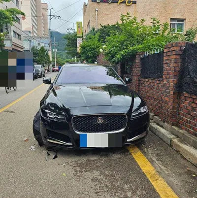 2020 Jaguar XF VIN: