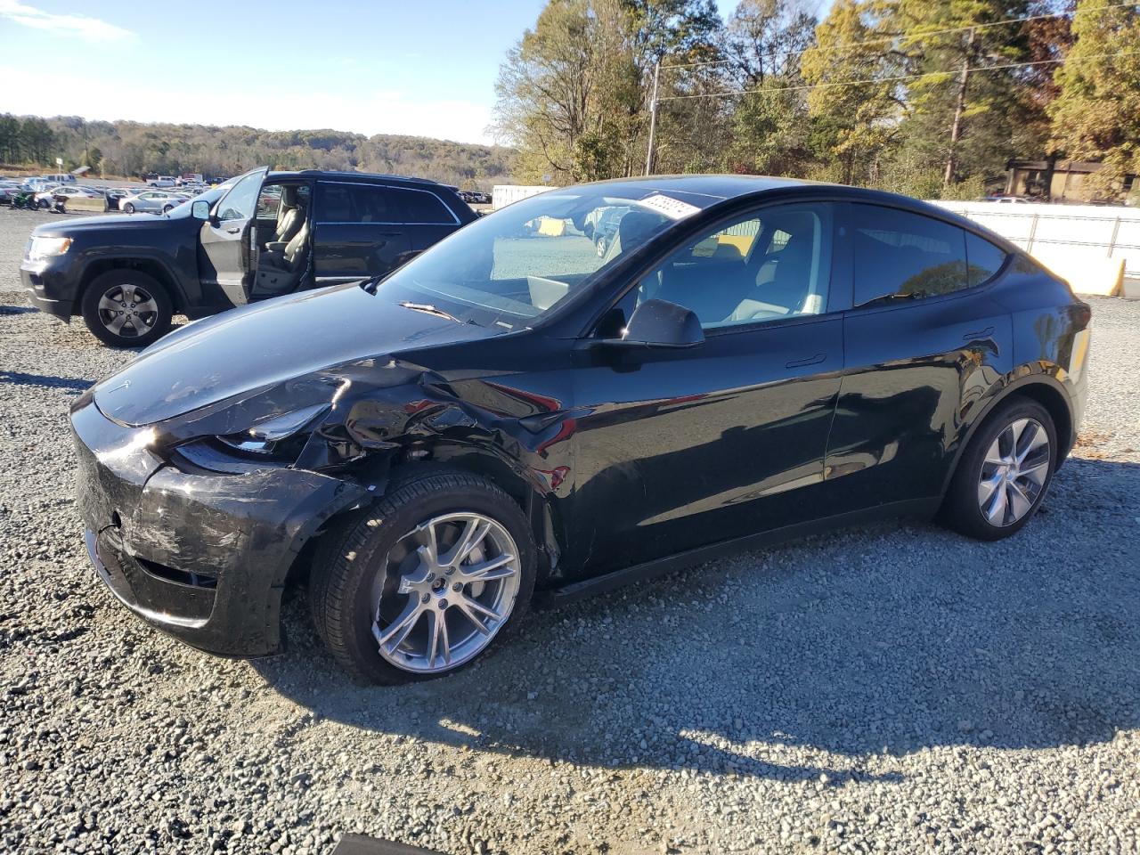 2024 TESLA MODEL Y  VIN:7SAYGDEE4RA220766