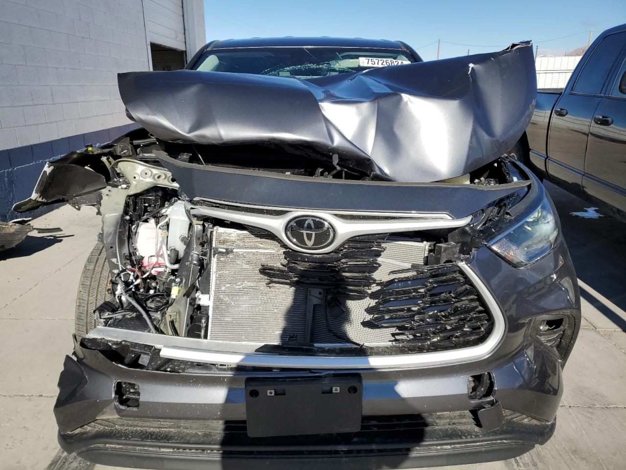 2024 TOYOTA HIGHLANDER LE VIN:5TDKDRBH0RS570675