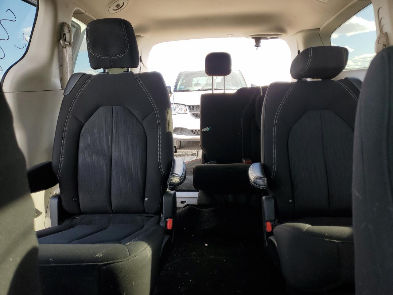 2022 CHRYSLER VOYAGER LX VIN:2C4RC1CG0NR204758