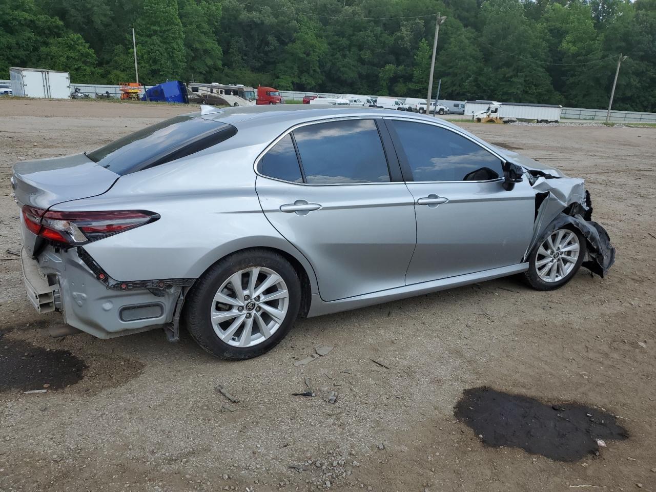 2022 TOYOTA CAMRY LE VIN:4T1C11AK0NU072845