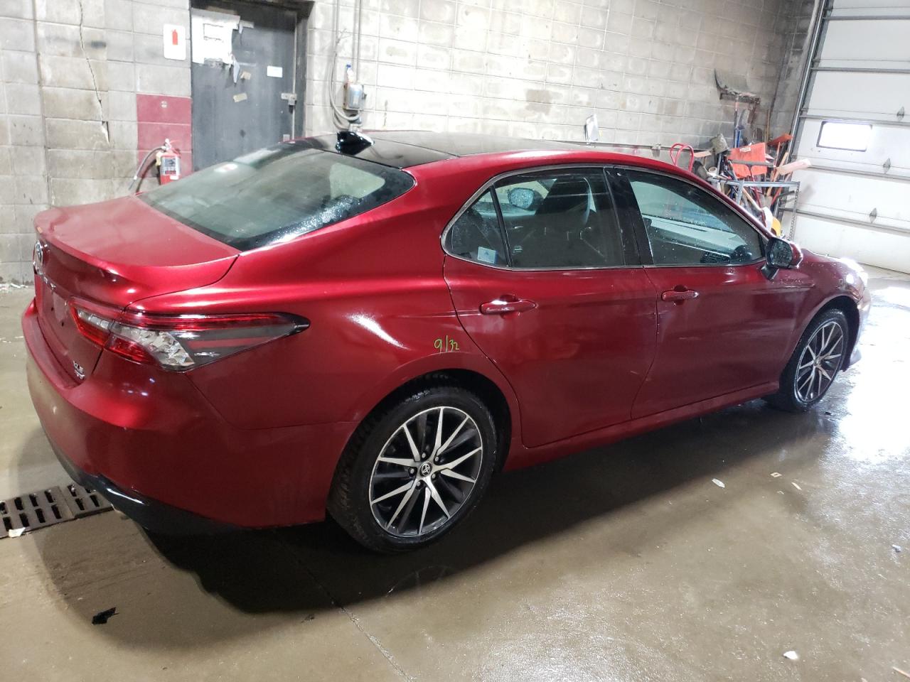 2022 TOYOTA CAMRY XLE VIN:4T1F11BK8NU058686